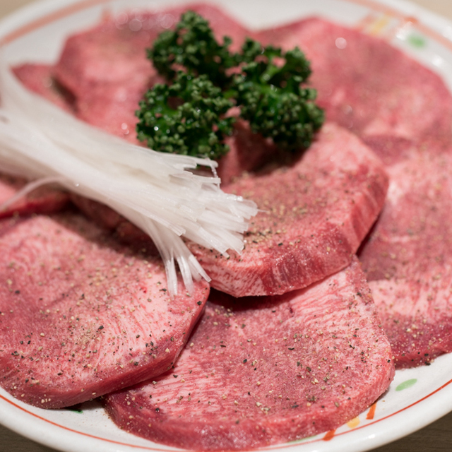 お昼ごはんに有名なタンシチューを('ω')